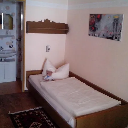 Ξενοδοχείο Haus Achtal, Garni 3*