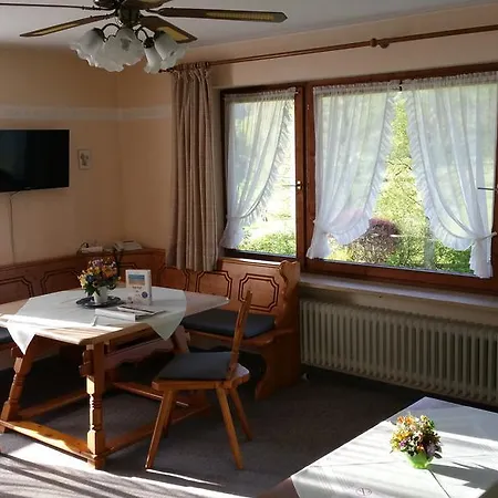 Haus Achtal, Garni